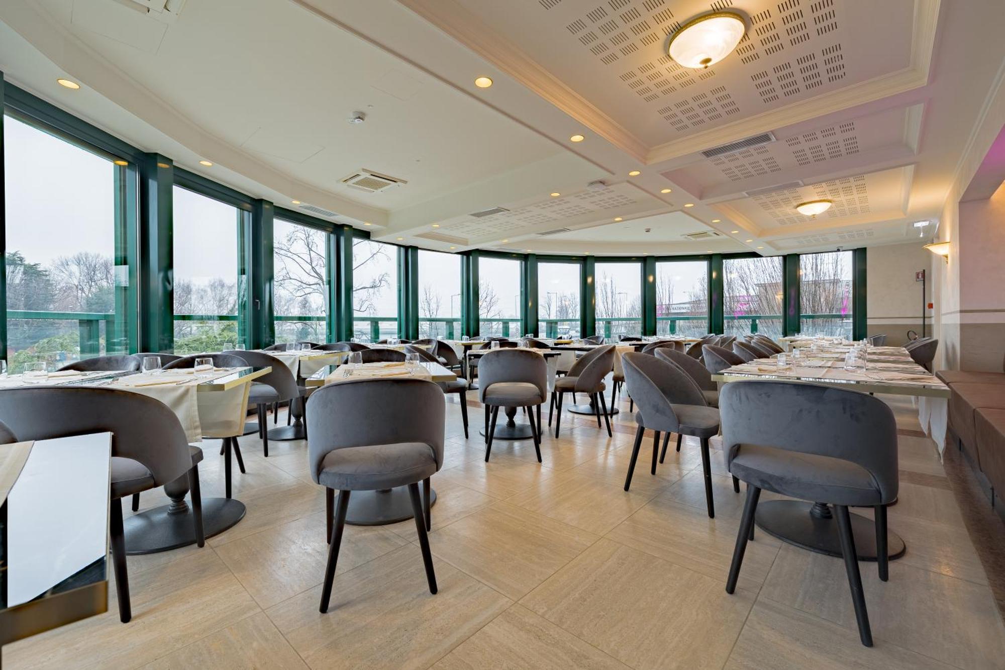 Just Hotel Saronno Eksteriør bilde