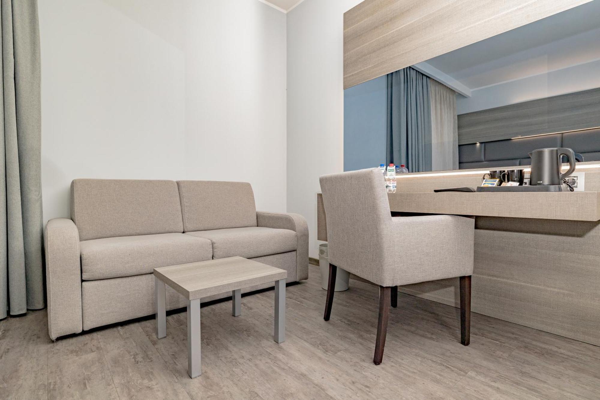 Just Hotel Saronno Eksteriør bilde
