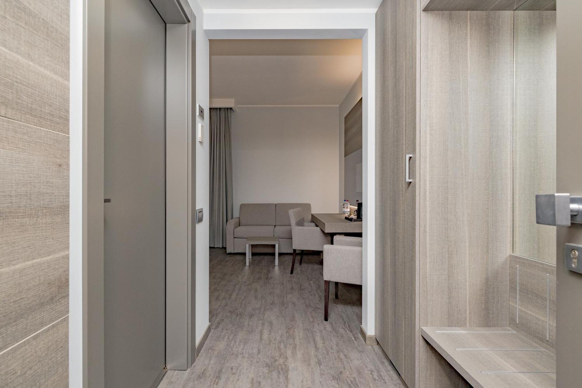 Just Hotel Saronno Eksteriør bilde