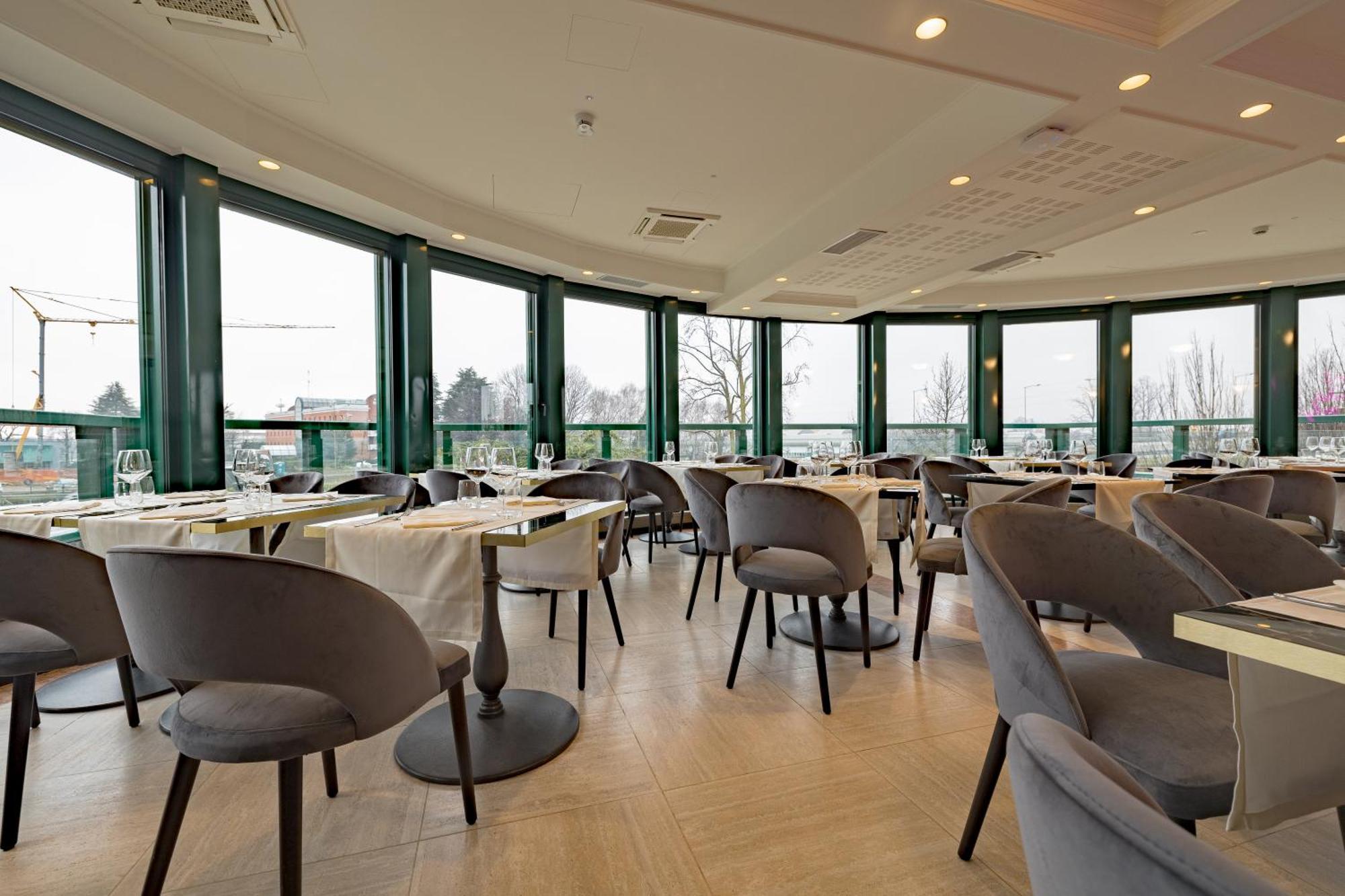 Just Hotel Saronno Eksteriør bilde