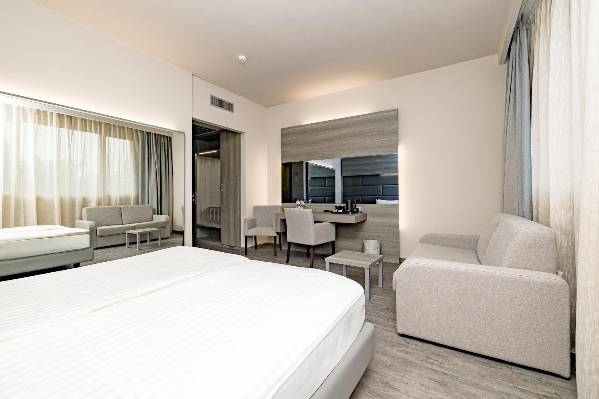 Just Hotel Saronno Eksteriør bilde