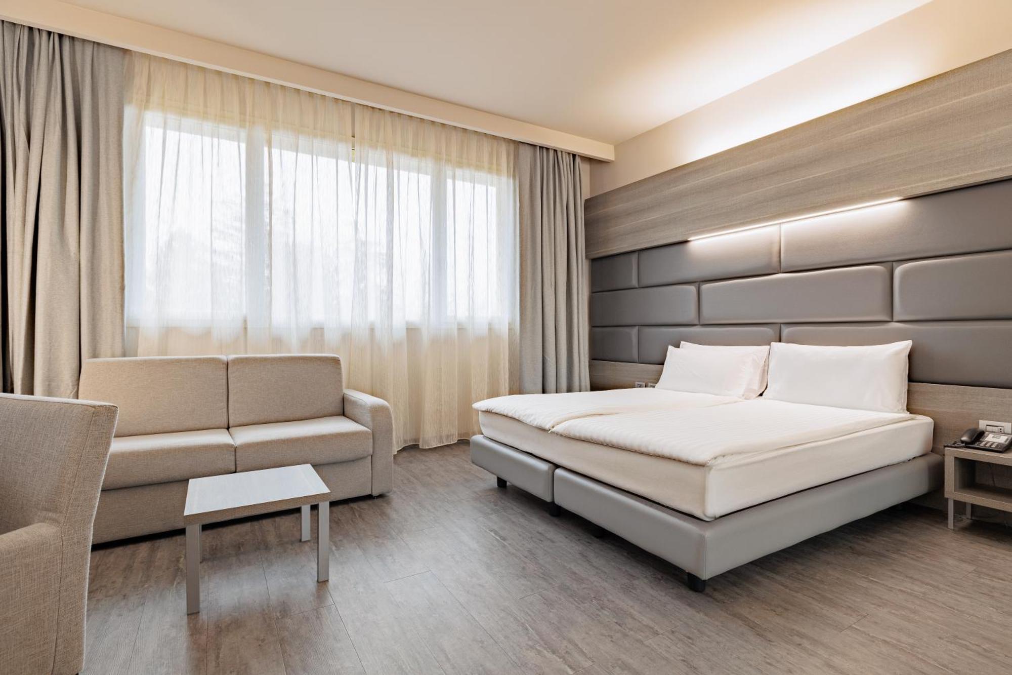 Just Hotel Saronno Eksteriør bilde